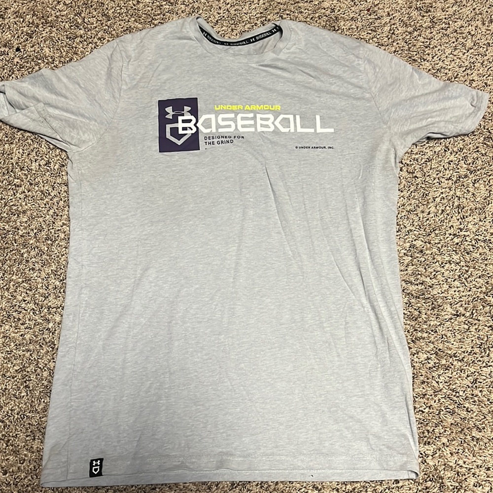 Under armour baseball grey shirt